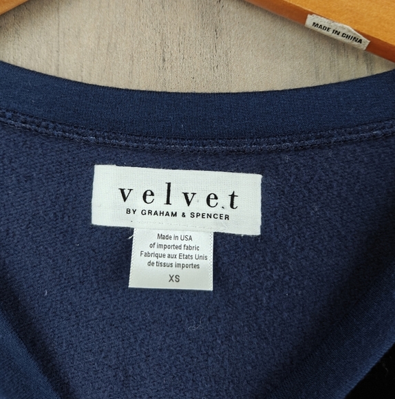 Velvet by Graham & Spencer Berta Velvet Fleece Puff Sleeve Top Size XS - Picture 8 of 9